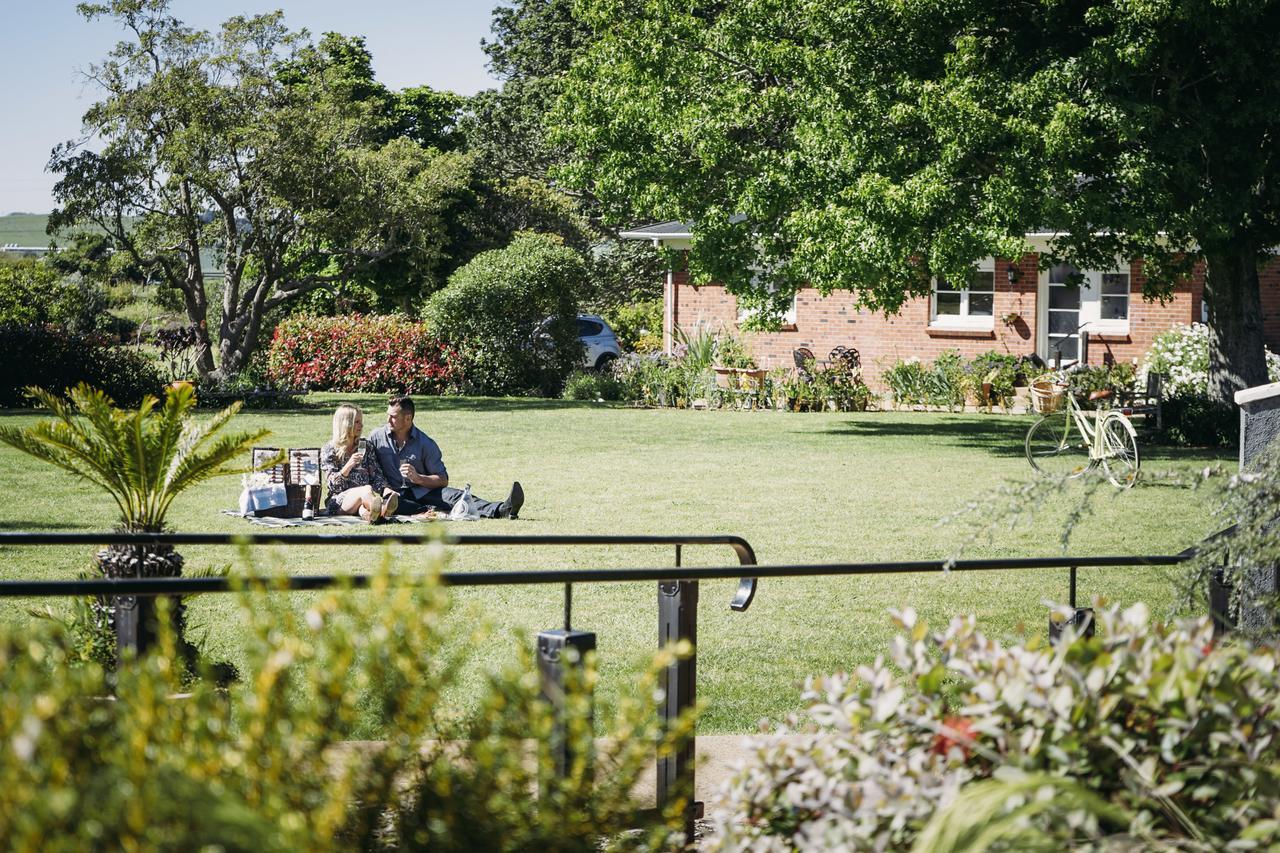 Tuakau Lavalla Estateゲストハウス エクステリア 写真